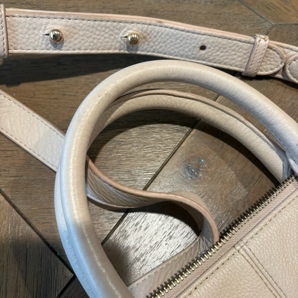 Vince Camuto Dean Beige Leather 2 Handle Satchel-Crossbody Zip Around Expandable - Picture 9 of 13